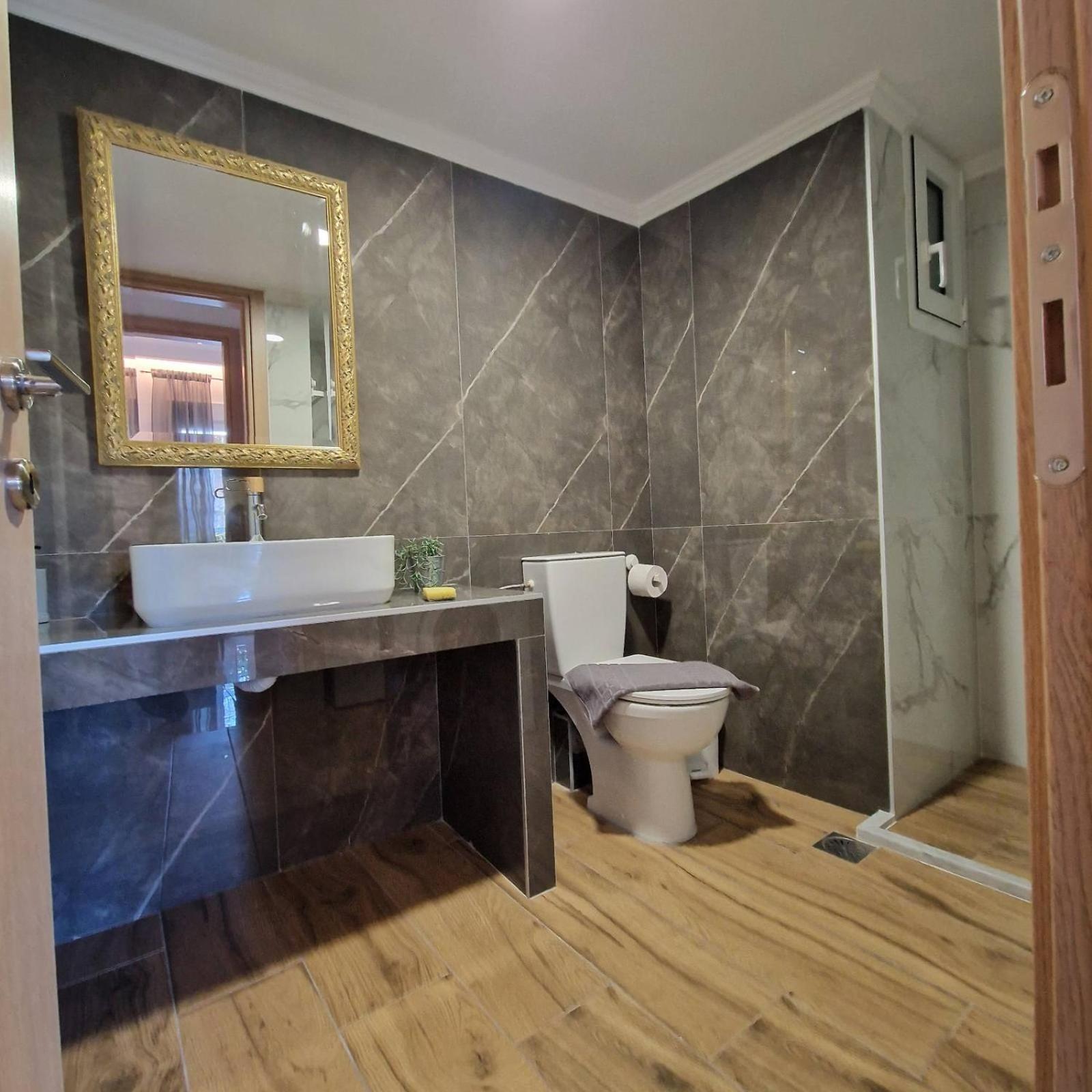 אדסה N&S Apartment B מראה חיצוני תמונה