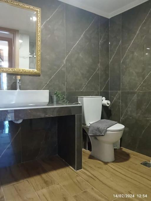 אדסה N&S Apartment B מראה חיצוני תמונה